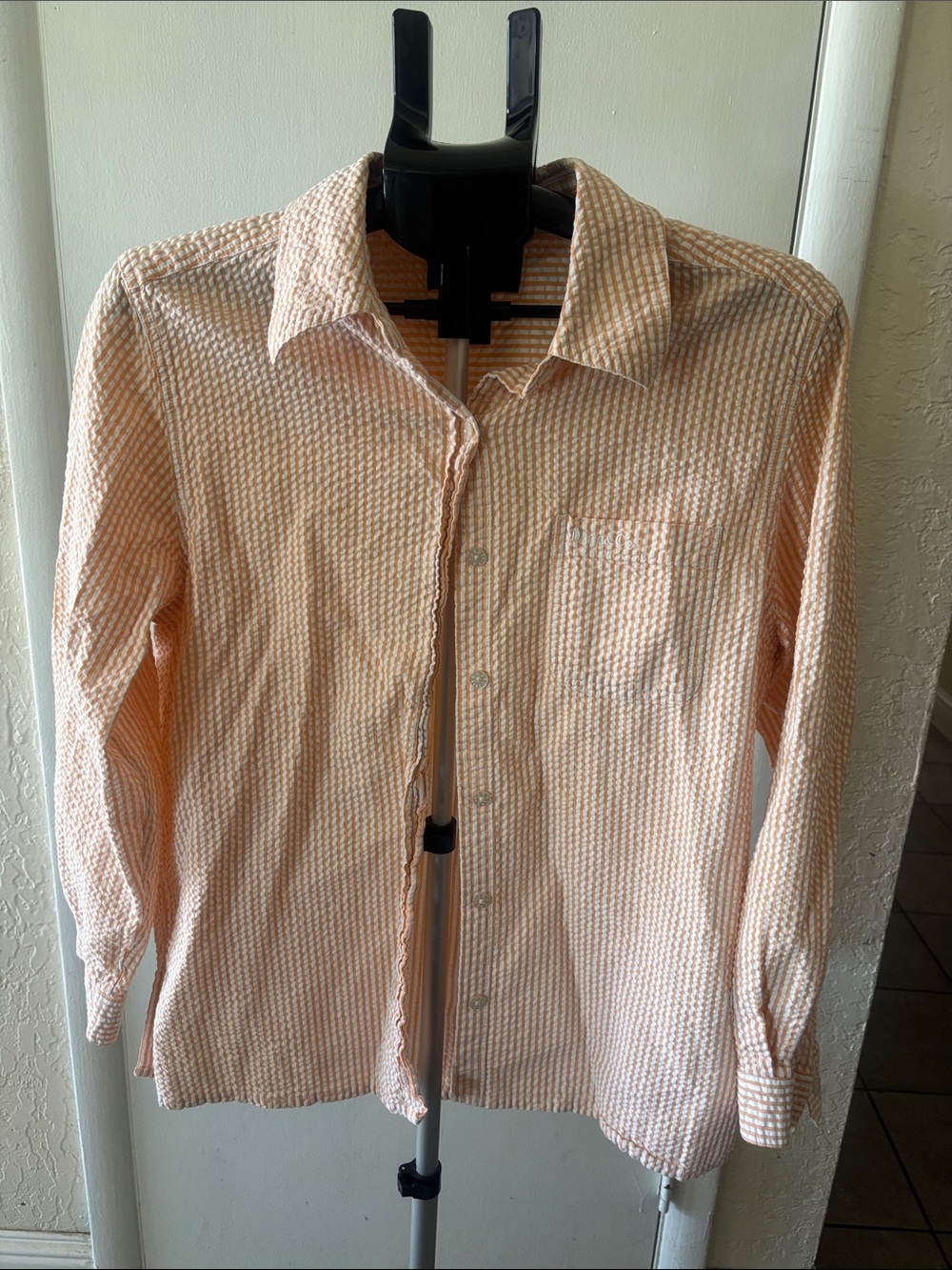 Denim&Co Peach and White Seersucker Button-Up Shirt